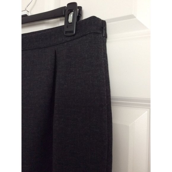 Madewell, Size 10, Charcoal Gray Skirt, Excellent Condition. With Pockets! - Picture 3 of 6